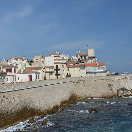 2p Dans Le Vieil Avec Balcon Sur La Marina 公寓 *