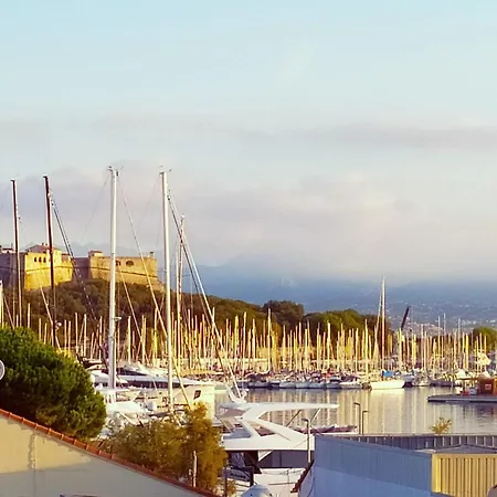 公寓 2p Dans Le Vieil Avec Balcon Sur La Marina